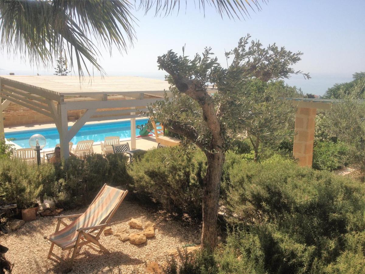 Villa Ceni - Appartamenti Con Camere, Cucina, Wc E Terrazza Sul Mare In Villa Con Piscina, Giardino E Parcheggio 马里内拉 外观 照片