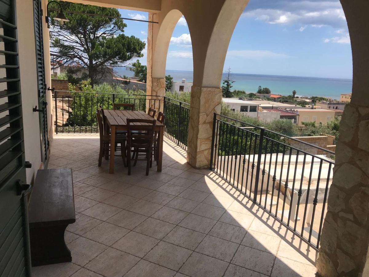 Villa Ceni - Appartamenti Con Camere, Cucina, Wc E Terrazza Sul Mare In Villa Con Piscina, Giardino E Parcheggio 马里内拉 外观 照片