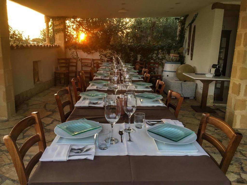 Villa Ceni - Appartamenti Con Camere, Cucina, Wc E Terrazza Sul Mare In Villa Con Piscina, Giardino E Parcheggio 马里内拉 外观 照片