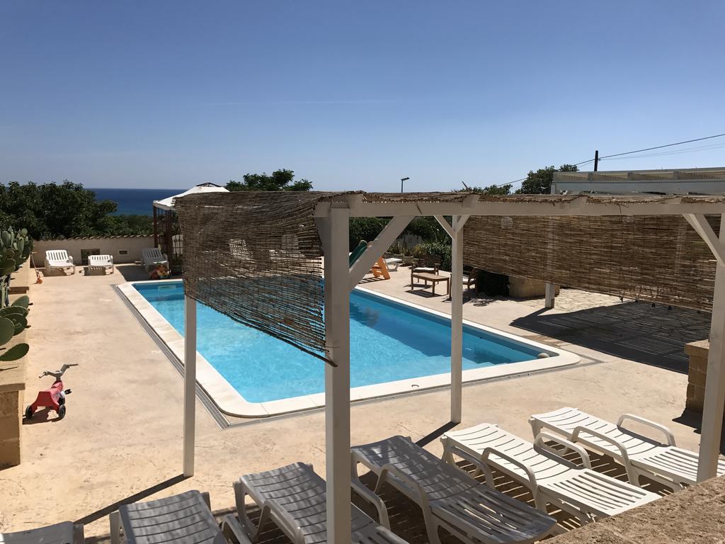 Villa Ceni - Appartamenti Con Camere, Cucina, Wc E Terrazza Sul Mare In Villa Con Piscina, Giardino E Parcheggio 马里内拉 外观 照片