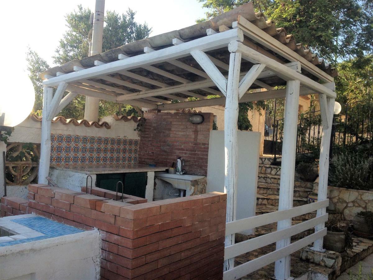 Villa Ceni - Appartamenti Con Camere, Cucina, Wc E Terrazza Sul Mare In Villa Con Piscina, Giardino E Parcheggio 马里内拉 外观 照片